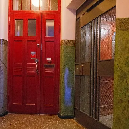 Huoneisto 2Ndhomes Central Station Business Deluxe Apartment